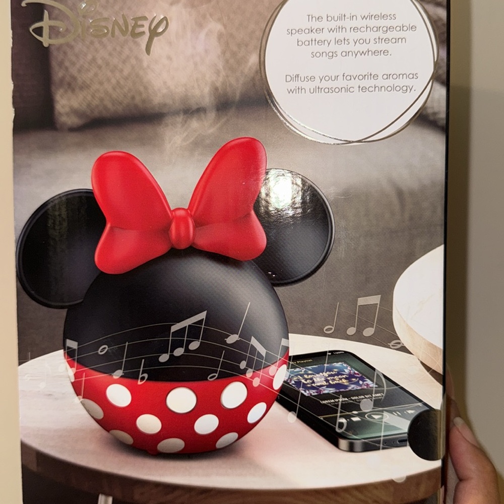 🌷NIB Minnie Mouse diffuser - Picture 5 of 6